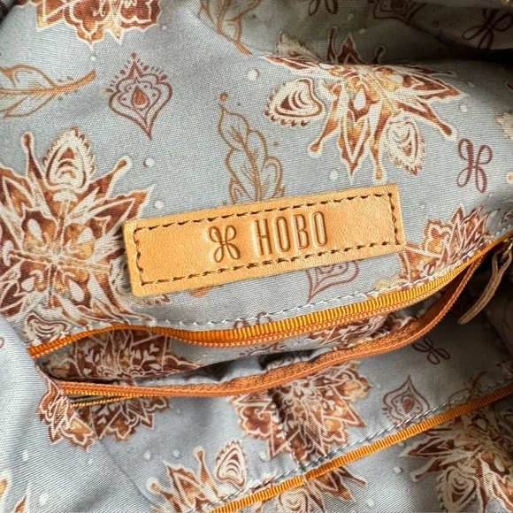 HOBO Entwine Bag Shoulder Purse Slouchy Leather Meadow Sage Green Casual Sheila - Picture 12 of 13